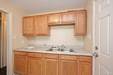 408 Roebling Rd, Cincinnati, OH 45204 - photo 7