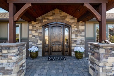 61004 Sky Harbor Dr, Bend, OR 97702 - photo 5