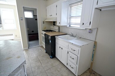 118 Bache Ave, Staten Island, NY 10306 - photo 5