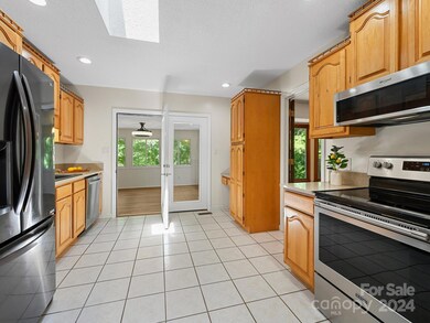 60 Sherry Ln, Leicester, NC 28748 - photo 6