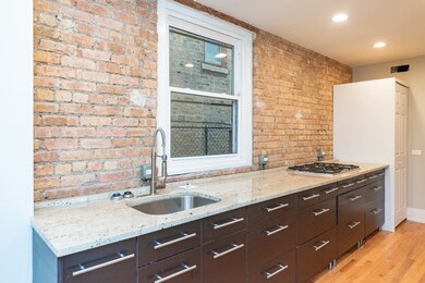 1122 W Addison St unit GDN, Chicago, IL 60613 - photo 2
