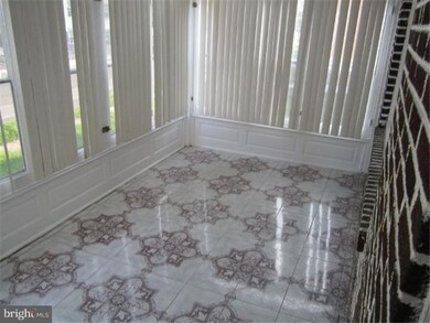 54 S Keystone Ave, Upper Darby, PA 19082 - photo 4
