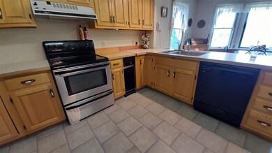 10 Flatow Rd, Ludlow, VT 05149 - photo 6