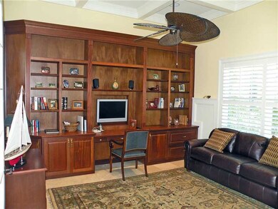 Studio/Study/Office.