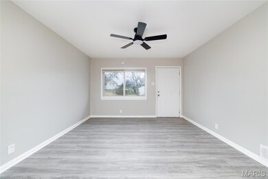 241 Grampian Rd, Saint Louis, MO 63137 - photo 5