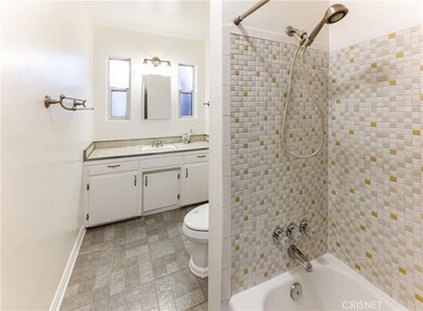 22041 Velicata St, Woodland Hills, CA 91364 - photo 6