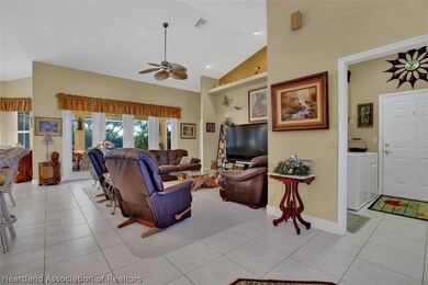 8 Meadowlake Cir S, Lake Placid, FL 33852 - photo 6