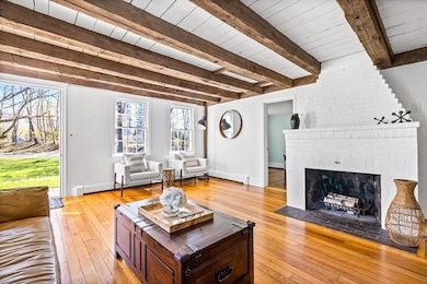 2 Crooked Meadow Ln, Hingham, MA 02043 - photo 3