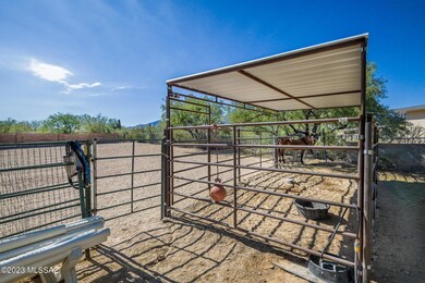 3725 N Tres Lomas-34