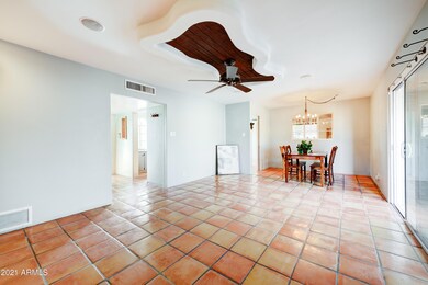 004_LivingDining