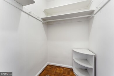 General Scott Apartments unit 807, Washington, DC 20036 - photo 7