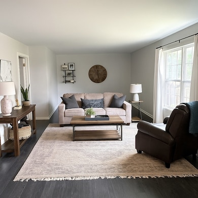 1433 Deer Creek Ln, Lake In the Hills, IL 60156 - photo 6