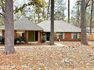 182 Bellegrove Cir, Brandon, MS 39047 - photo 2