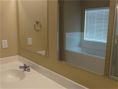 2723 Lost Maples Dr, Pearland, TX 77584 - photo 3