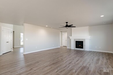 8248 E Sunray Dr, Nampa, ID 83687 - photo 6