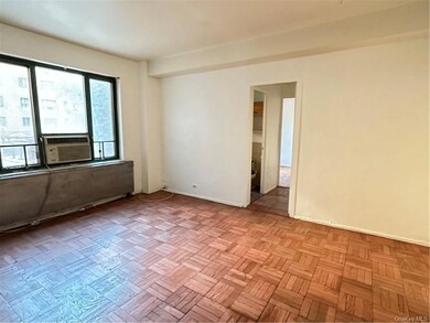 Parkchester unit ME, Bronx, NY 10462 - photo 2