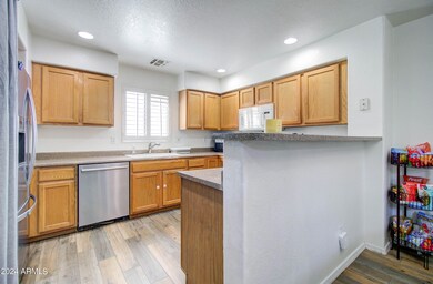 4744 W Alice Ave-16