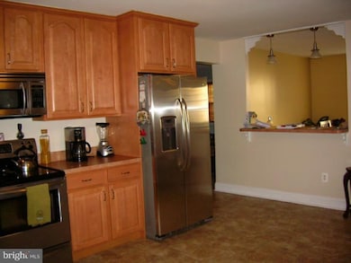 614 Gilbert Rd, Ridley Park, PA 19078 - photo 5