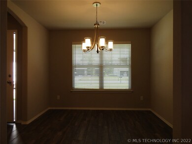 3804 S 33rd St, Broken Arrow, OK 74014 - photo 5