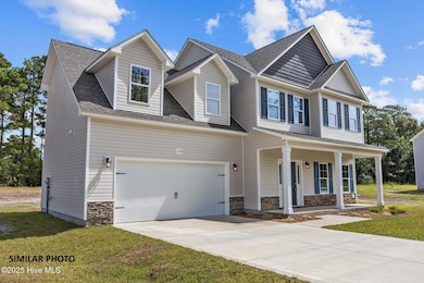 318 Purple Rain Ct, Richlands, NC 28574 - photo 4