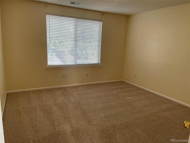 10532 Tracewood Cir, Highlands Ranch, CO 80130 - photo 5