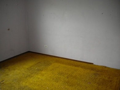 536 N Mcaree Rd, Waukegan, IL 60085 - photo 3