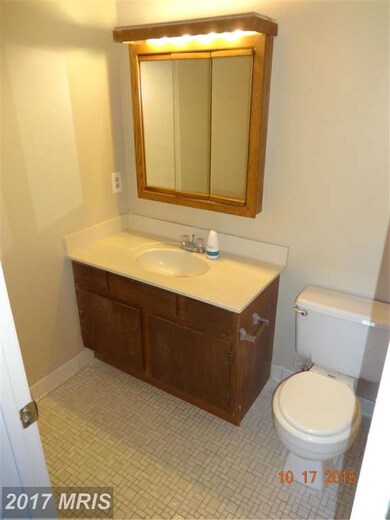 9411 Seven Courts Dr, Nottingham, MD 21236 - photo 6