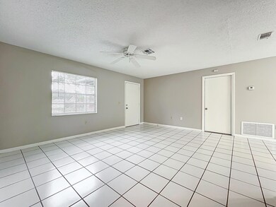 3684 N Sherwood Circle-24