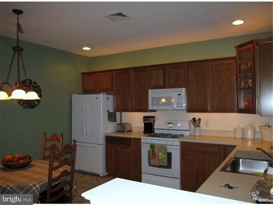 1094 Burgundy Cir, Pennsburg, PA 18073 - photo 7