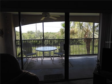 Overlooks a creek to enjoy wildlife & birds!