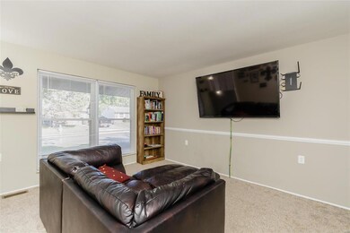 3245 Highgate Ln, Saint Charles, MO 63301 - photo 7