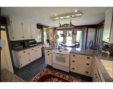 12 Orchard Park Ln, Hudson, NH 03051 - photo 2