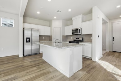 220 Octopus St, Suisun City, CA 94585 - photo 3