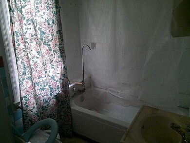 Full Bath.