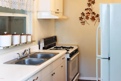Kitchen Cook Wall
