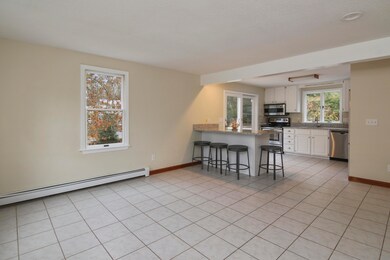 137 Heather Ln, North Falmouth, MA 02556 - photo 3