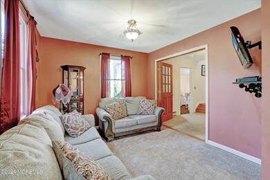 02-Family Room