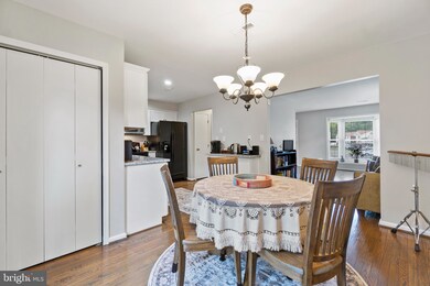 409 Powhatan Ct unit 87, Stafford, VA 22556 - photo 6