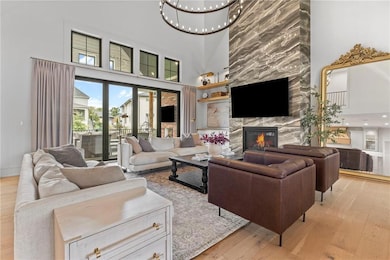 10708 W 142nd St, Overland Park, KS 66221 - photo 5