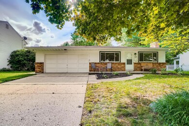 269 Cliffview Columbus OH-large-001-001-