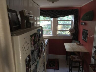 1064 11th Ave N unit Up, Saint Petersburg, FL 33705 - photo 3