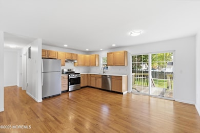 06-Dining and Kitchen 1A