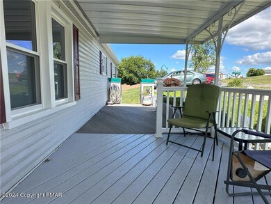 6149 Snyders Church Rd unit Trlr 25, Bath, PA 18014 - photo 6