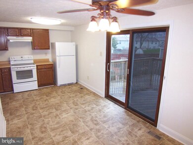 929 Angel Valley Ct N, Edgewood, MD 21040 - photo 4