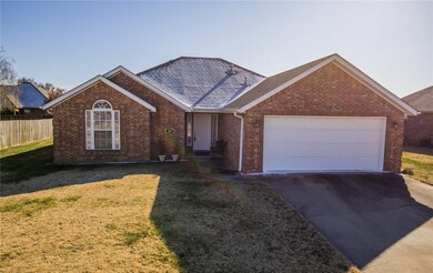 605 Grant Ave, Prairie Grove, AR 72753 - photo 2