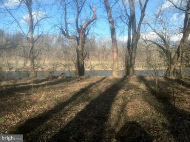 1837 Shenandoah River Ln, Boyce, VA 22620 - photo 2