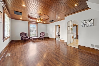 303 Moore Ave, Bellevue, OH 44811 - photo 4