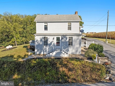 758 Honeysuckle Ave, Woodstock, VA 22664 - photo 3