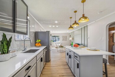 8-web-or-mls-1388-e-whittier-st