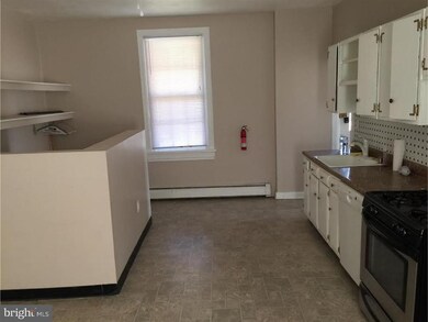 77 E 2nd St unit A, Moorestown, NJ 08057 - photo 4